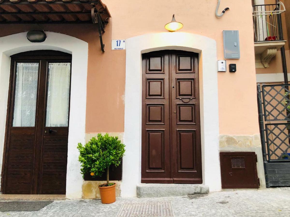 U Peri Alivu House Villa Catania Bagian luar foto